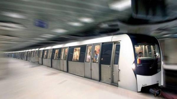 probleme la metrou circulatie blocata la statia de metrou dristor