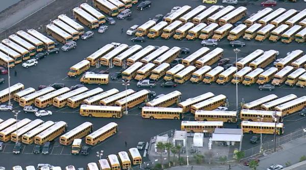 teroare in la politia a inchis scolile