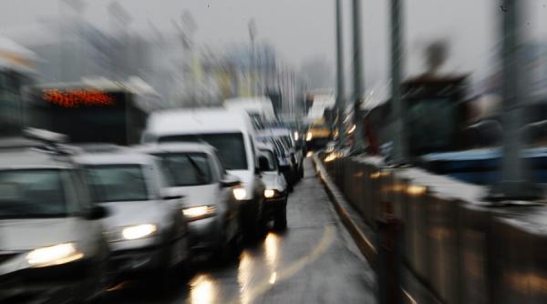 transportatorii organizeaza marti un miting de protest fata de triplarea pretului rca la autovehiculele comerciale