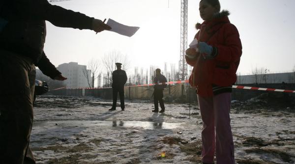 accident de munca trei barbati au cazut de pe o schela in zona dimitrie pompeiu