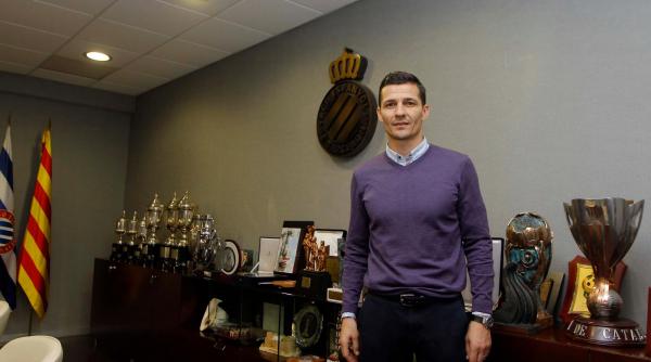 galca a debutat cu dreptul la espanyol pe care a calificat o in optimile cupei spaniei