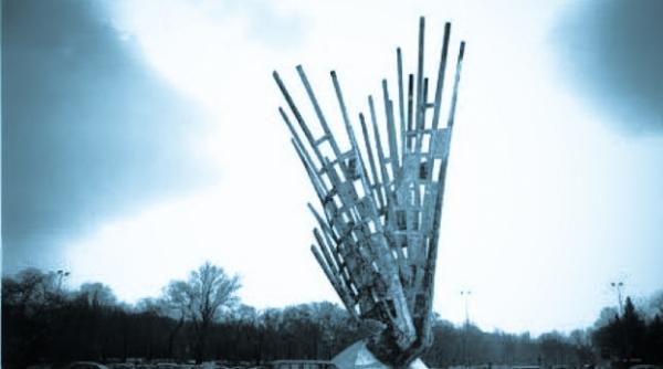 monumentul aripi urmeaza sa fie amplasat in piata presei libere circulatia va fi intrerupta temporar