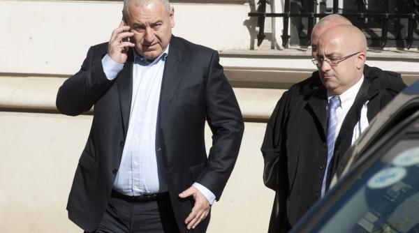 sora lui dorin cocos in afaceri cu apropiatii familiei basescu