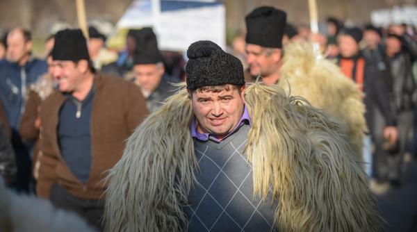 ciobanii ameninta ca vin din nou la bucuresti cer noi schimbari in legea vanatorii