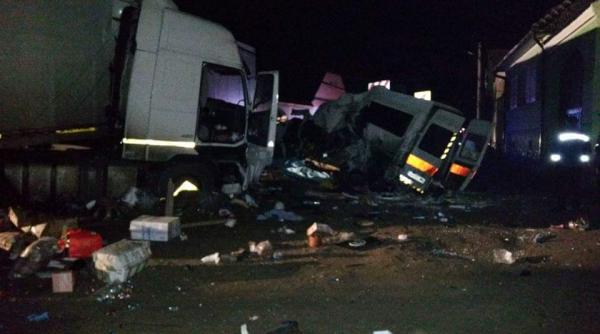 accident pe dn1 trei persoane au murit si alte trei sunt ranite