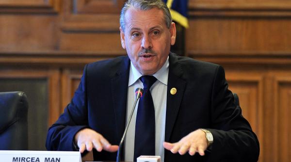 cei 70 care vor primi doua pensii speciale