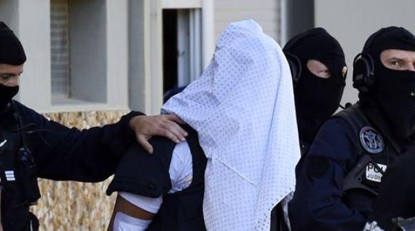 franta barbatul care si a decapitat seful s a sinucis in inchisoare