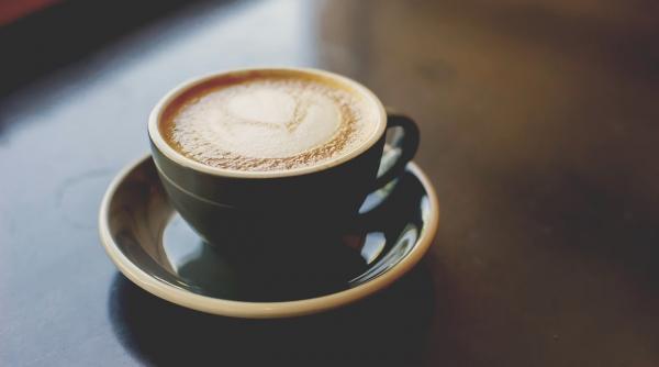 consumul de cofeina seara influenteaza functionarea ceasului biologic