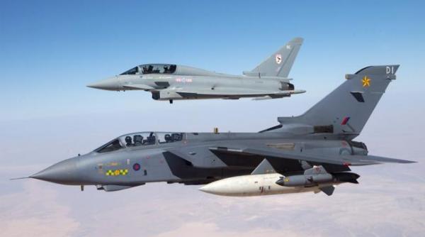 nato va trimite avioane de supraveghere in turcia