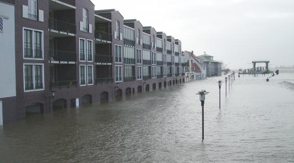 ploi abundente in danemarca in ultime 48 de ore inundatii si haos in trafic