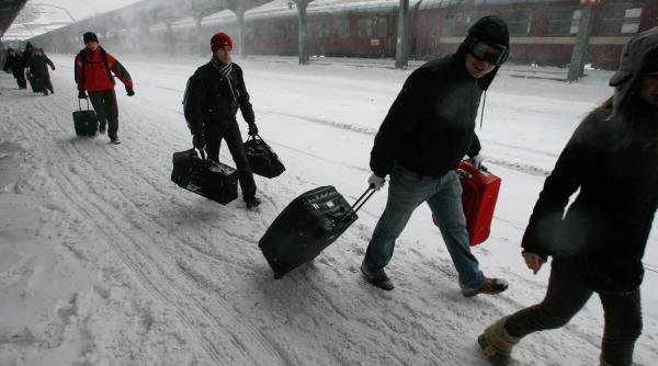 cfr anunta trenuri anulate si intarzieri de peste 100 de minute
