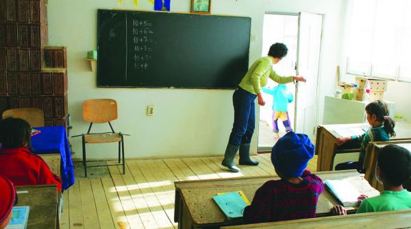 tara abandonului tot mai multi fara scoala