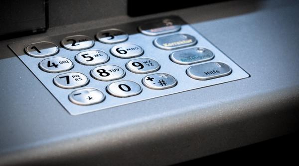 diicot a destructurat o grupare de romani si moldoveni specializata in virusarea bancomatelor