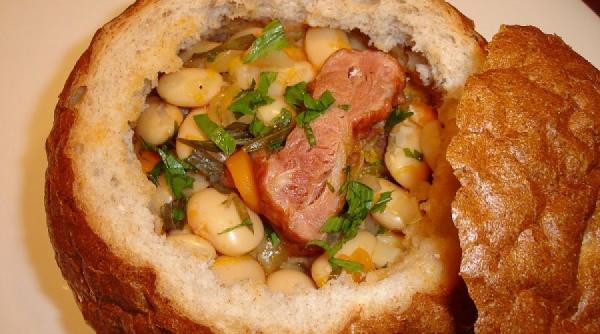 reteta zilei de marti ciorba de fasole in coaja de paine retete romanesti pe gustul tau