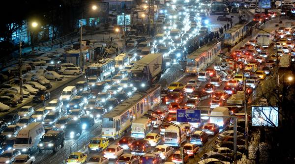 sicanarile din trafic si agresiunile ar putea fi sanctionate cu amenda sau inchisoare potrivit unei initiative legislative