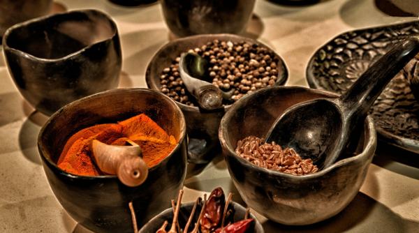 acest condiment distruge celulele canceroase trateaza afectiunile intestinale si combate obezitatea