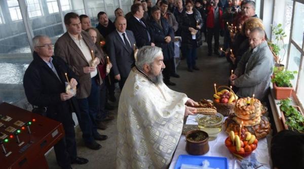 nemtenii au la robinete apa sfintita