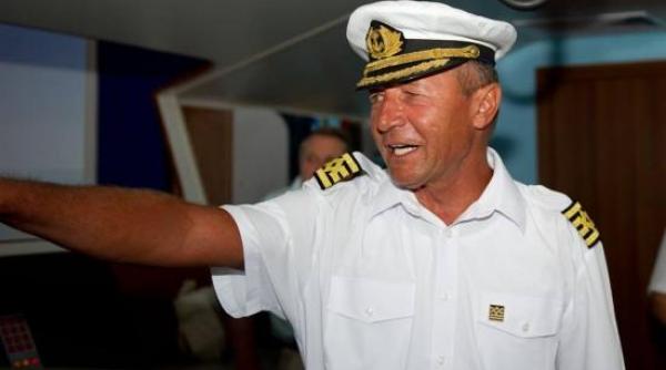 zece capete de acuzare pentru traian basescu radu tudor romania nu a mai avut parte de asemenea acuzatii la adresa unui presedinte