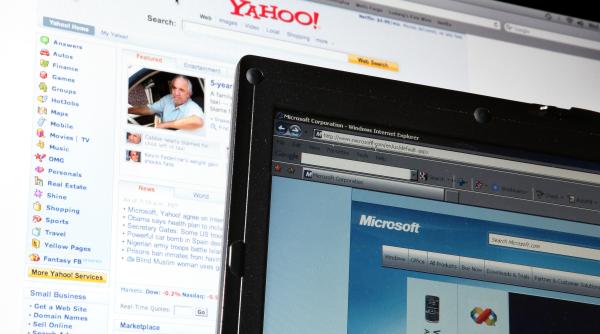 cedo da liber la controlat mesajele angajatilor