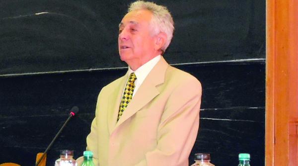 completele ghilotina pe langa constitutie