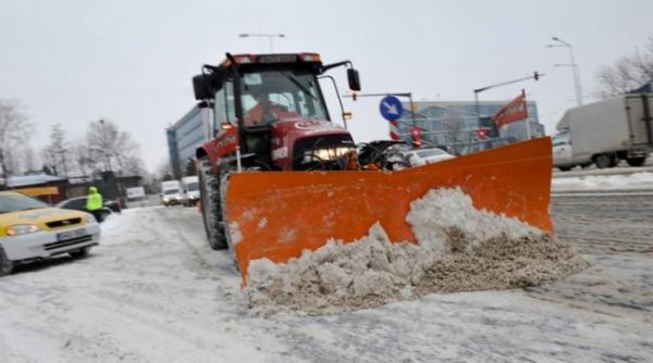 o gravida a pierdut sarcina din cauza nametilor ambulanta a ramas impotmolita in zapada
