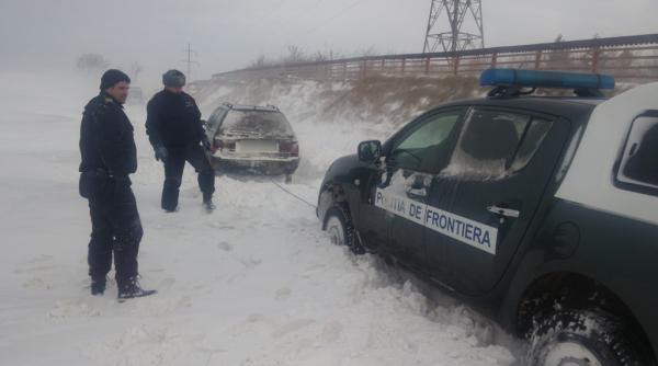 politisti la frontiera bunului simt