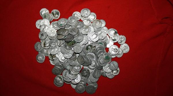 900 de monede din tezaurul de la borza date disparute dupa aproape 20 de ani