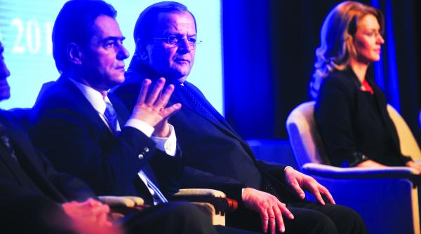 liberalii intre vocea strazii si blatul politic