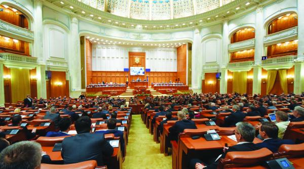 parlamentarii vor fi privilegiatii anului si in 2016