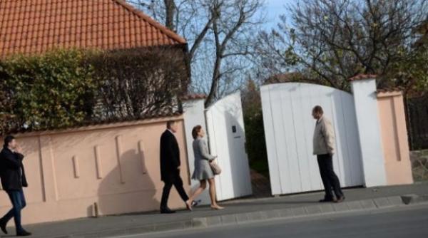 ancheta la jandarmerie din sibiu in cazul turistilor dusi la politie pentru ca au fotografiat casa presedintelui iohannis