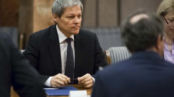 dacian ciolos nu foloseste echipaje de politie pentru a se deplasa in trafic