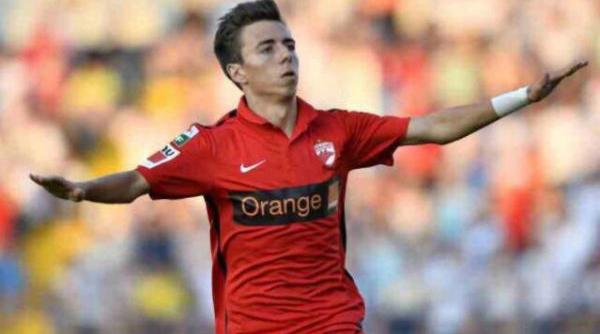 patrick petre fiul fostului jucator dinamovist florentin petre si a prelungit contractul cu fc dinamo