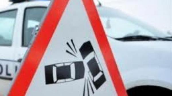 trafic oprit pe dn7 in judetul hunedoara in urma unui accident rutier