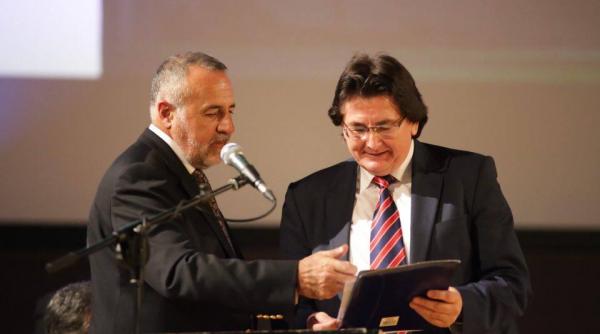 un fost puscarias candidatul pnl la primaria peciu nou cum s a aparat robu in fata criteriilor de integritate si cum l a pus la punct vasile blaga