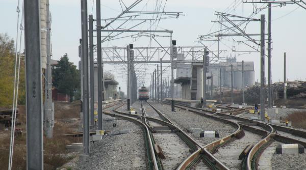 un barbat s a sinucis aruncandu se de pe un pod