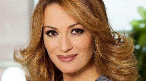 anca turcasiu experiente de neuitat in asia