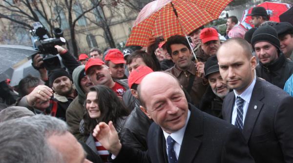 basescu liderilor mp stiu doua cazuri de candidati pe care sinceritarea nu i da afara din casa