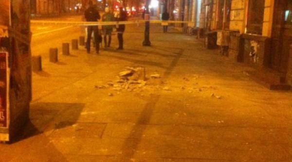 caz socant in centrul capitalei o bucata dintr o cladire s a desprins