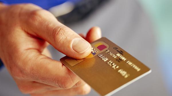 ce se ascunde in spatele dobanzii zero de la carduri