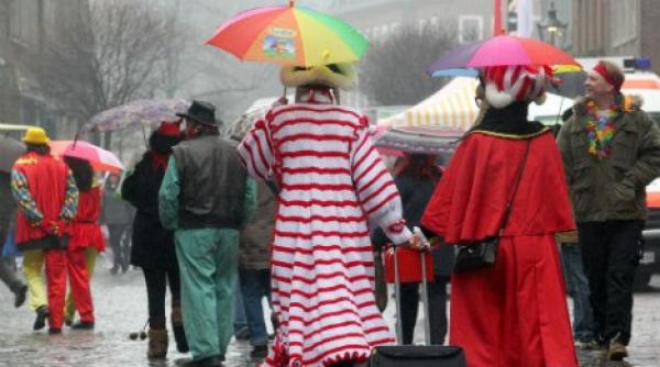 germania paradele de luni pentru carnavalul din renania anulate din cauza vanturilor puternice