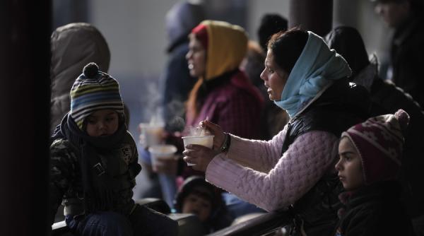 diicot copii din romania obligati sa fure din buzunare si sa cerseasca in franta prin tgv si disneyland