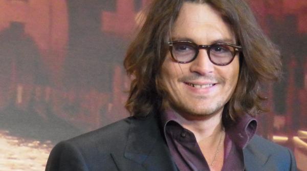 johnny depp protagonistul unui remake al filmului the invisible man