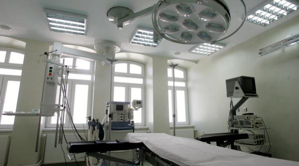 vaslui inchisoare cu suspendare pentru o femeie care a mituit o doctorita pentru a i face avort fiicei sale