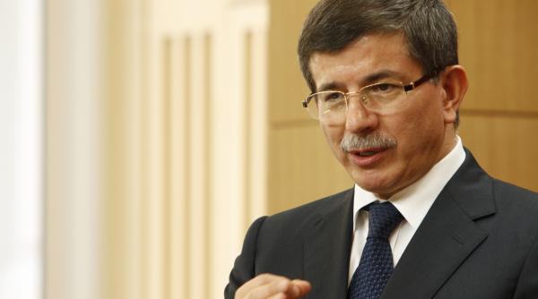 premierul turc ameninta cu lansarea unei actiuni militare impotriva kurzilor din siria