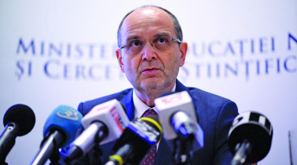 universitatile puse sa si asume raspunderea pentru doctorate