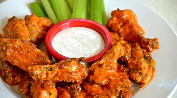 aripioare buffalo o specialitate americana picanta si savuroasa