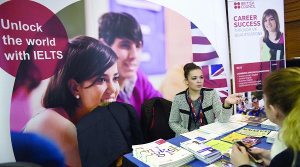 cat costa sa trimiti copilul sa studieze in strainatate