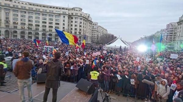 mircea badea arata cati oameni au venit in piata constitutiei