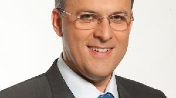 razvan dumitrescu pe mine m a impresionat carmen avram iar eu sunt greu de impresionat