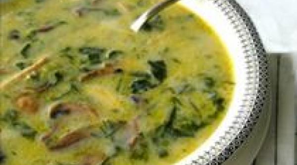 supa rapida si sanatoasa supa de salata verde cu marar si omleta